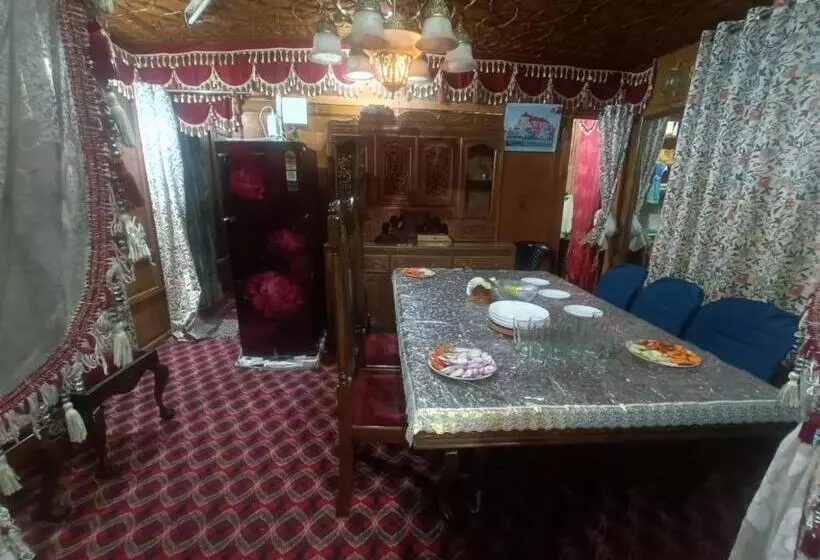 ホテル Shamus Maqbool Group Of Houseboat