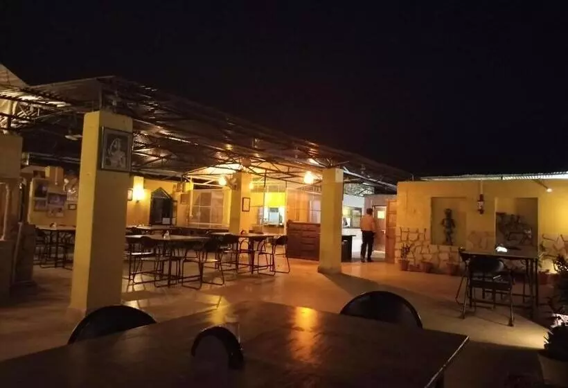 هتل The Elite Castle