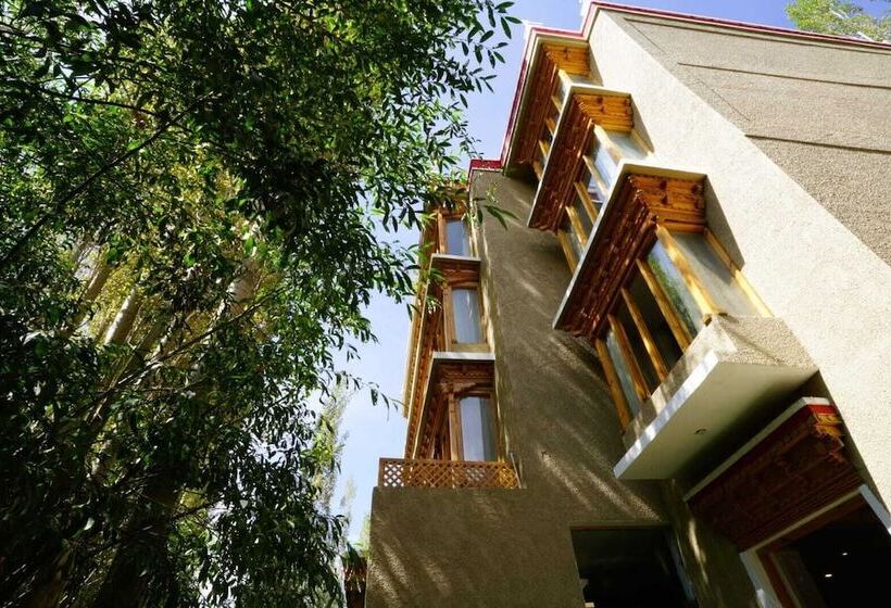 Hotel The Shanti Nest At Boutique