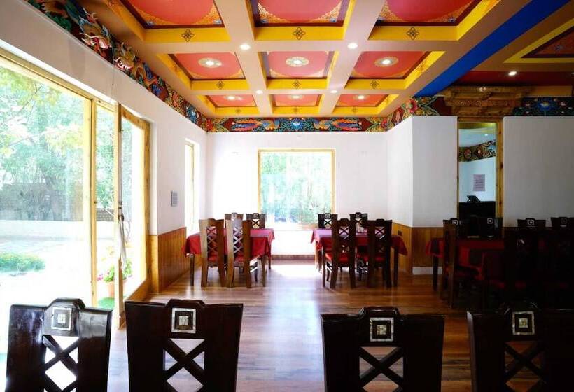 Hotel The Shanti Nest At Boutique