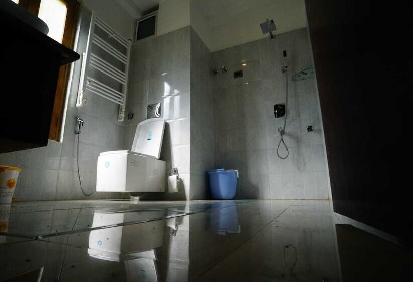 Hotel The Shanti Nest At Boutique