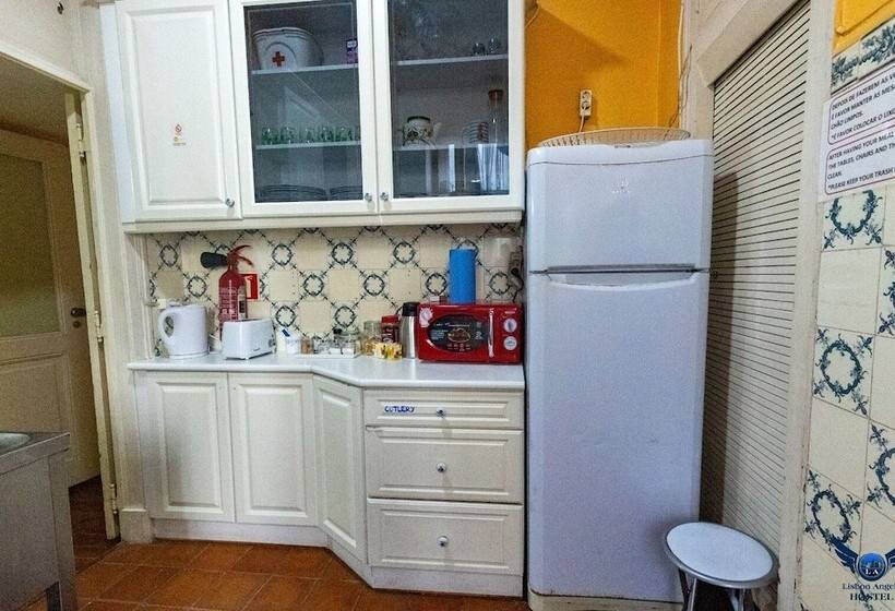 Lisbon Angles Hostel