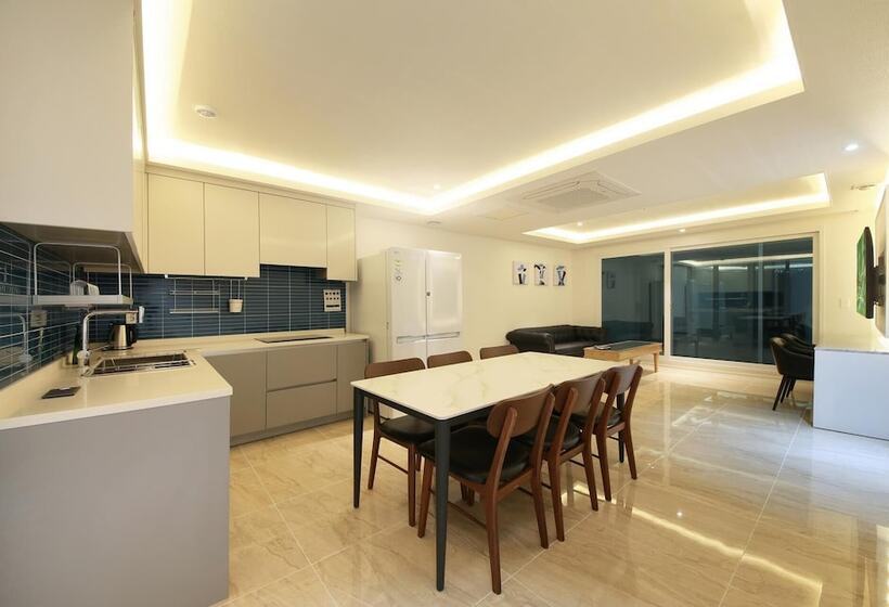 فندق على الطريق Wj Hotel Pool House