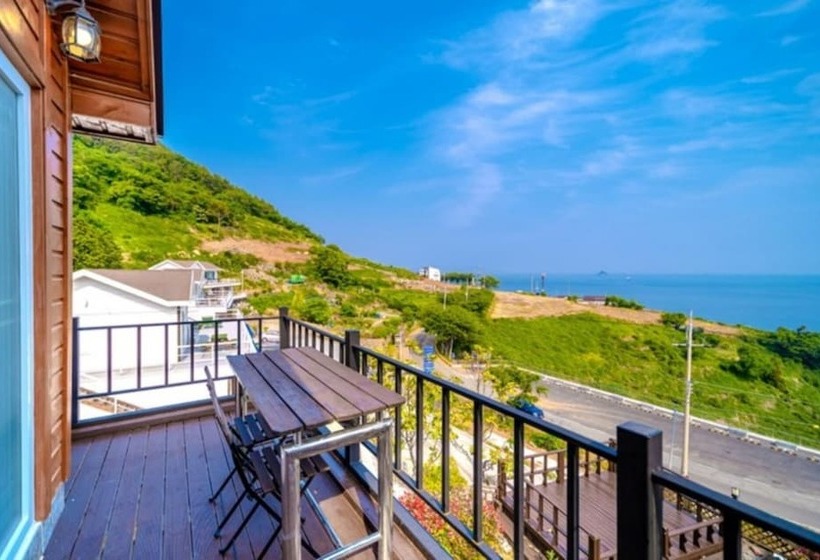 Namhae Macaron Pension