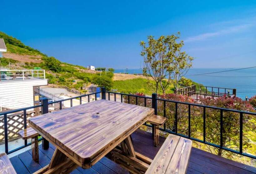 Namhae Macaron Pension