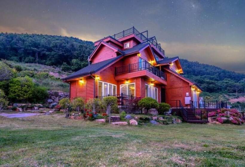 Namhae Macaron Pension