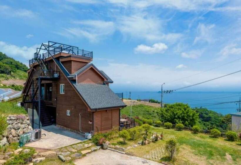 Namhae Macaron Pension