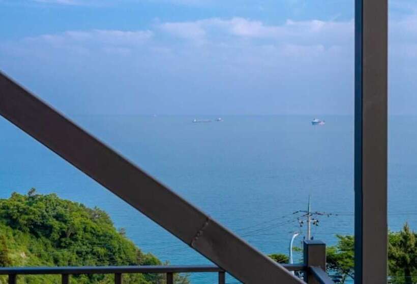 Namhae Macaron Pension