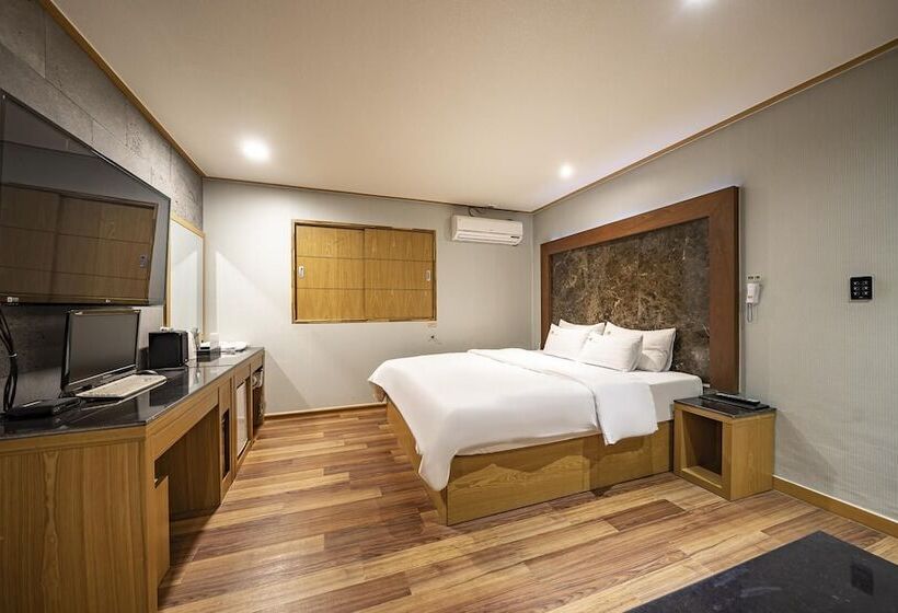 فندق على الطريق Namyangju Sun