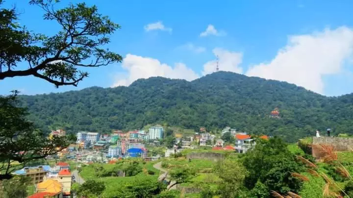 پانسیون An Phú Motel Tam đảo