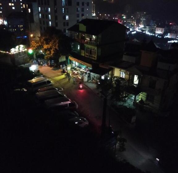 پانسیون An Phú Motel Tam đảo