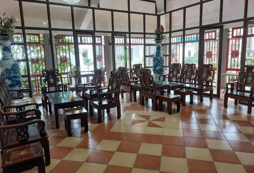 پانسیون An Phú Motel Tam đảo