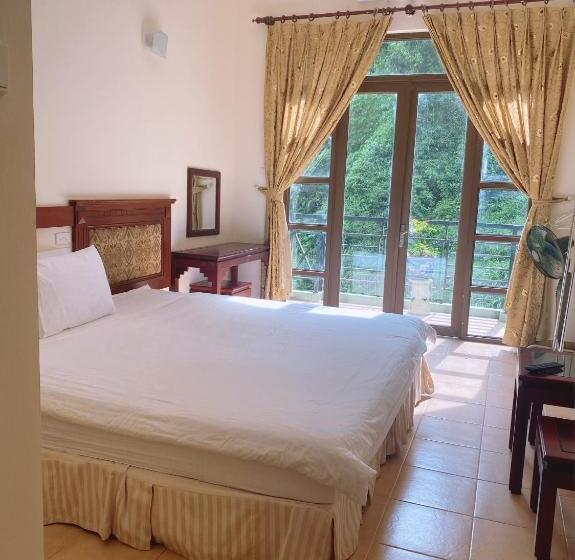 پانسیون An Phú Motel Tam đảo