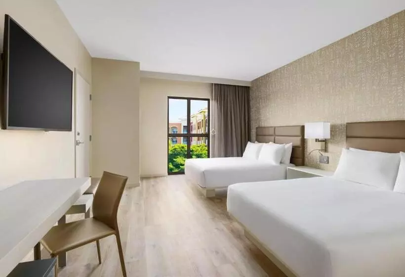 Ac Hotel By Marriott Naples 5th Avenue