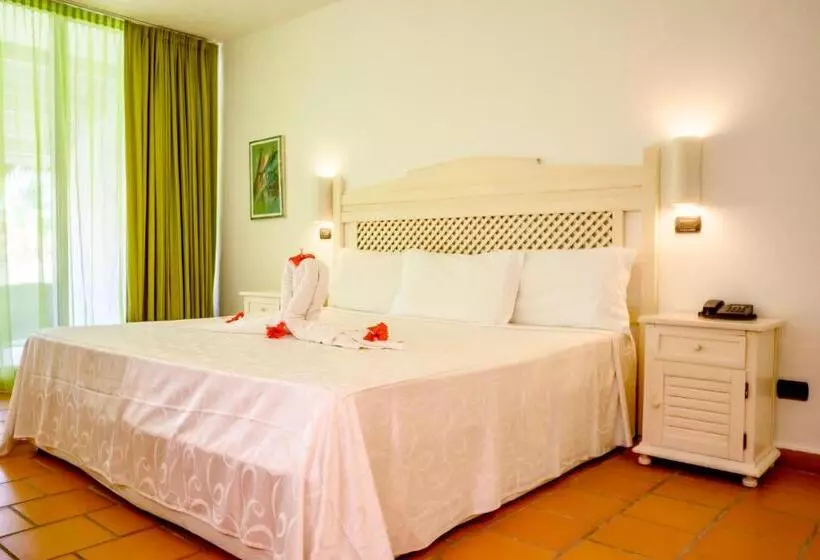 Andilana Beach Resort