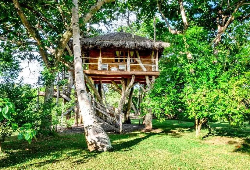 Andilana Beach Resort