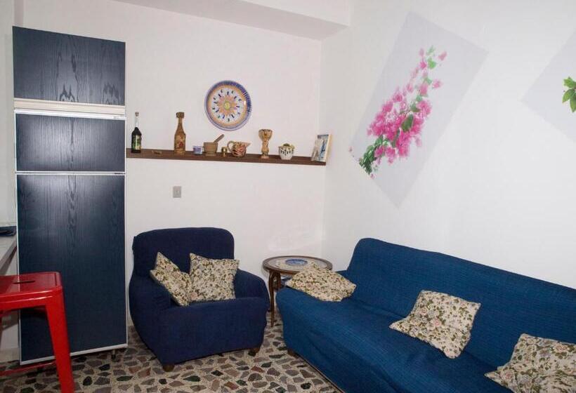 تختخواب و صبحانه Bouganville House