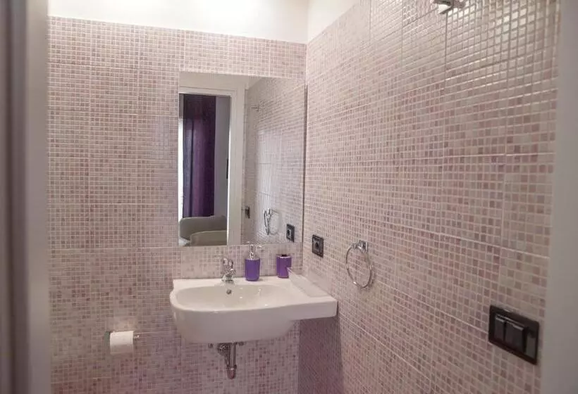 Aamiaismajoitus (B&B) Bouganville House