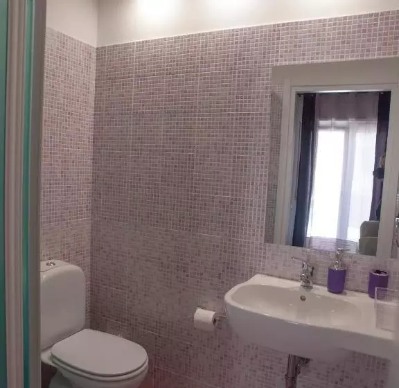 Aamiaismajoitus (B&B) Bouganville House