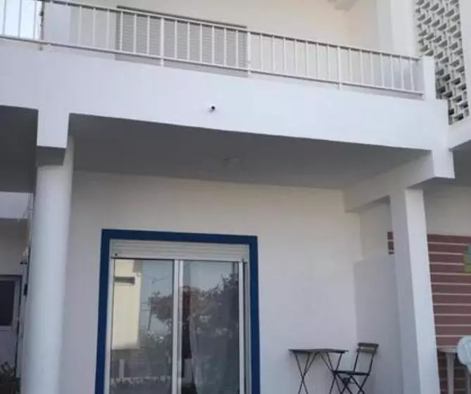 Blife Faro Beach Hostel & Rooms