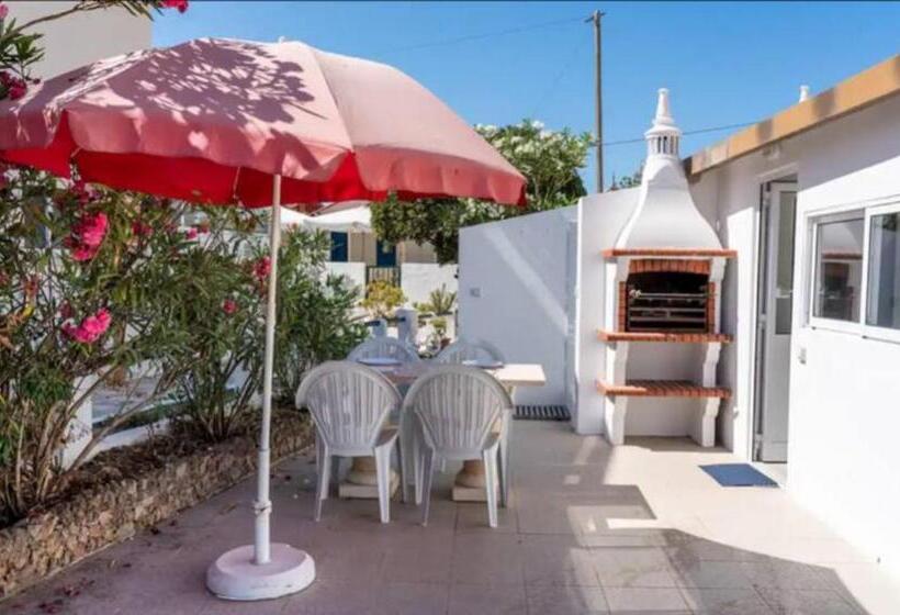 Blife Faro Beach Hostel & Rooms