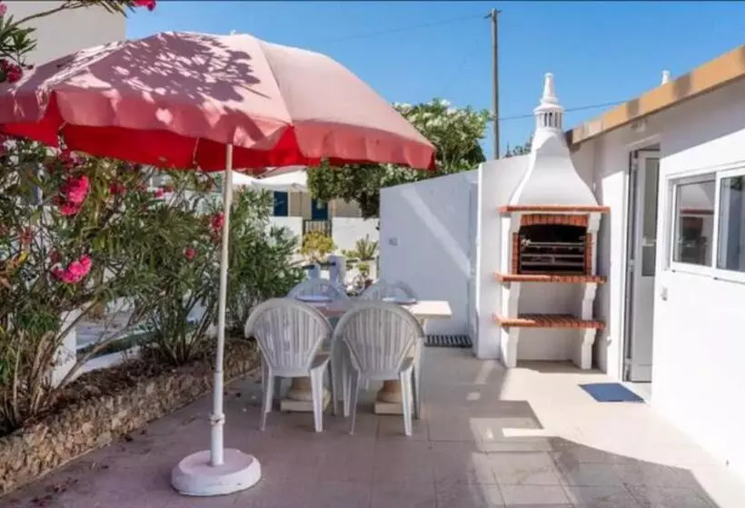 Blife Faro Beach Hostel & Rooms
