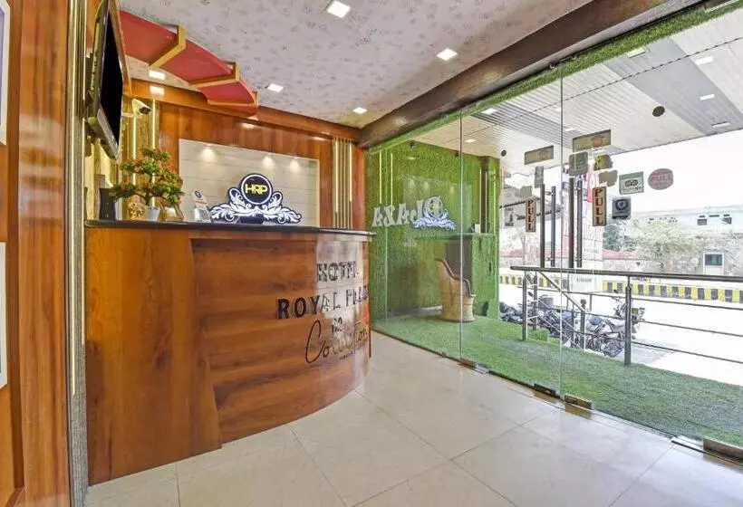 Collection O 10413 Hotel Royal Plaza