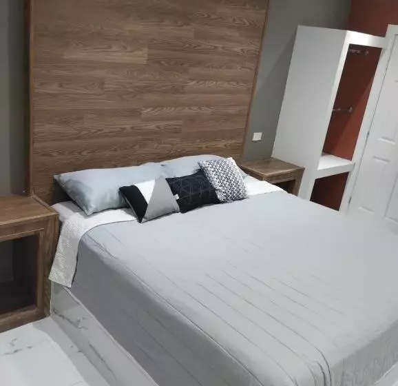 Habitacion Sencilla Cama Ks Y Baño