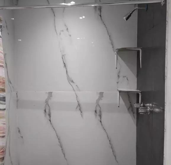 Habitacion Sencilla Cama Ks Y Baño