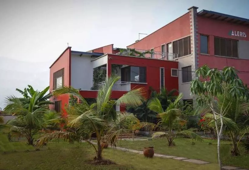 Hotelli Aleri S Garden