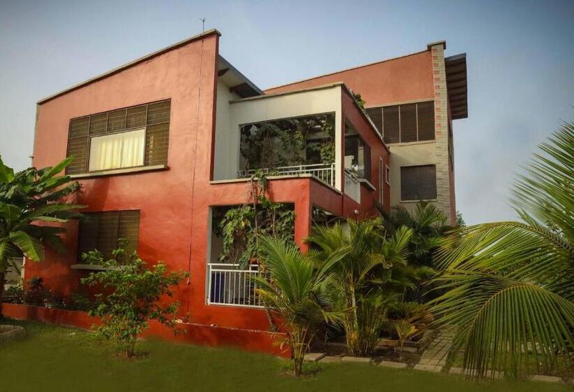 Hotell Aleri S Garden