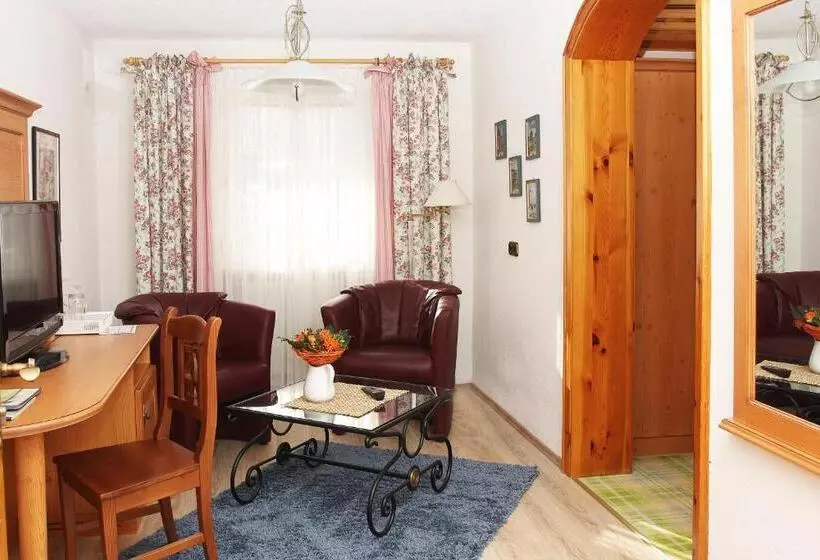 Hotelli Feriengut Waldblick