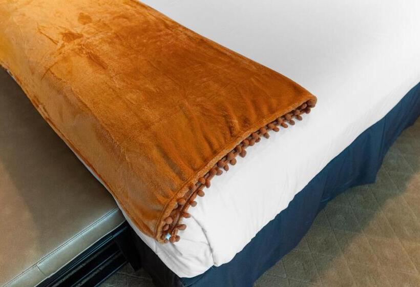 Otel Lucky Gem Penthouse & Luxury Suites At Signature Resort, Balcony Strip View 1607