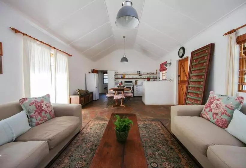 ホテル Waterfall Farm Self Catering Cottages Citrusdal