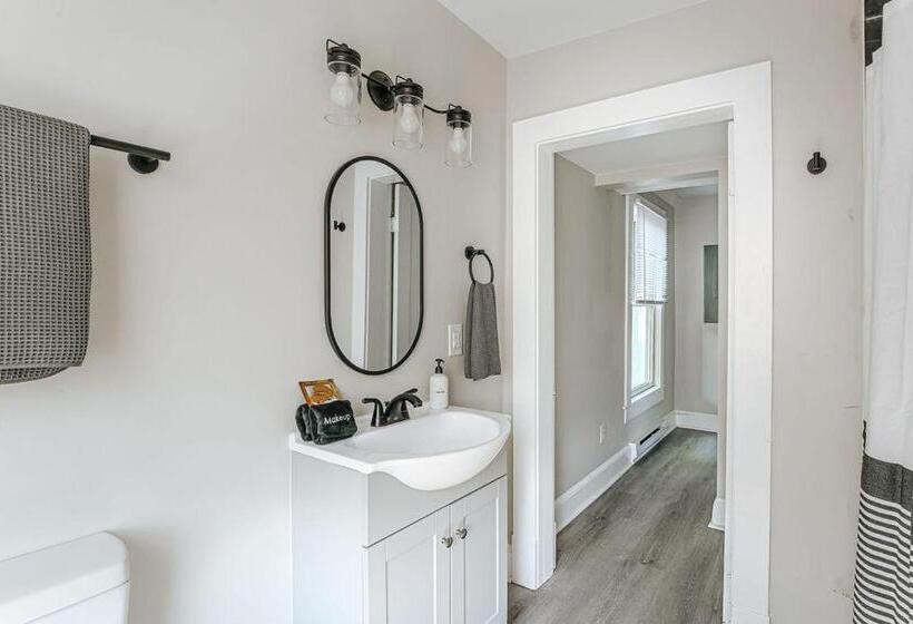 汽车旅馆  Camp Tidbit