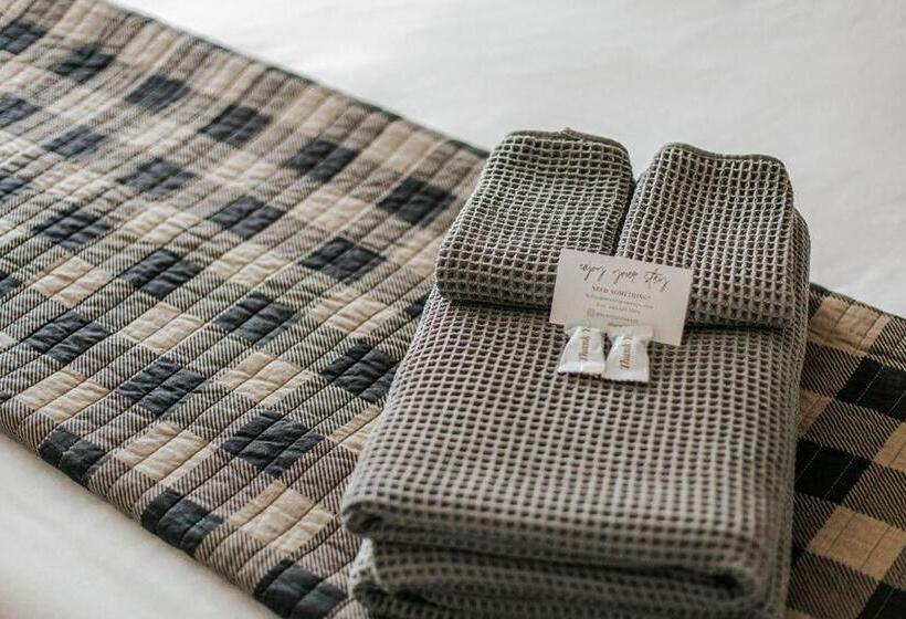 汽车旅馆  Camp Tidbit