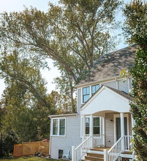 汽车旅馆  Camp Tidbit