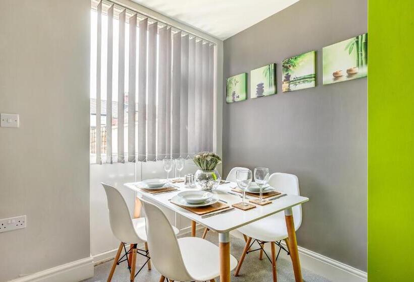 Пансион Clen Holme House