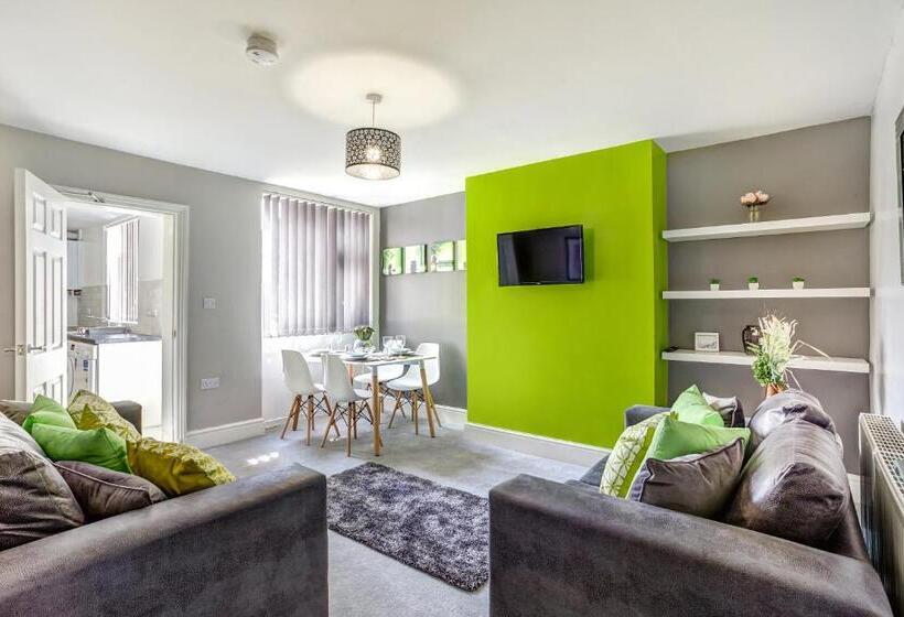 Пансион Clen Holme House