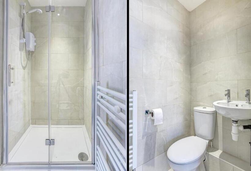 Пансион Clen Holme House