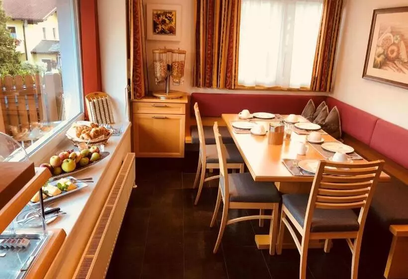 ペンション Ferienhaus Astrid