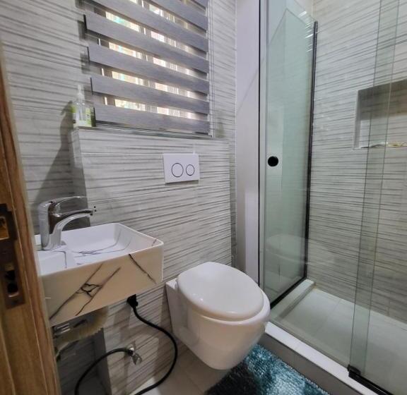 پانسیون Ikoyi/banana Studio Room