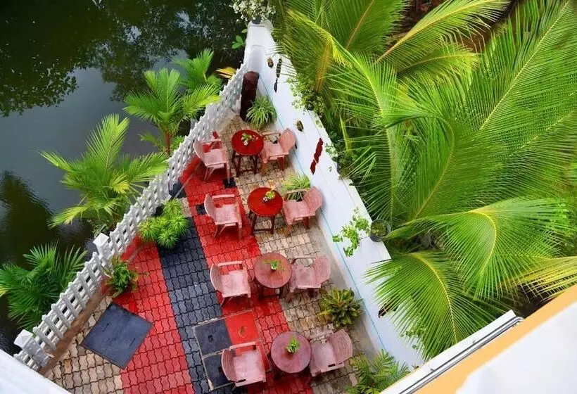 پانسیون L&d Lodge