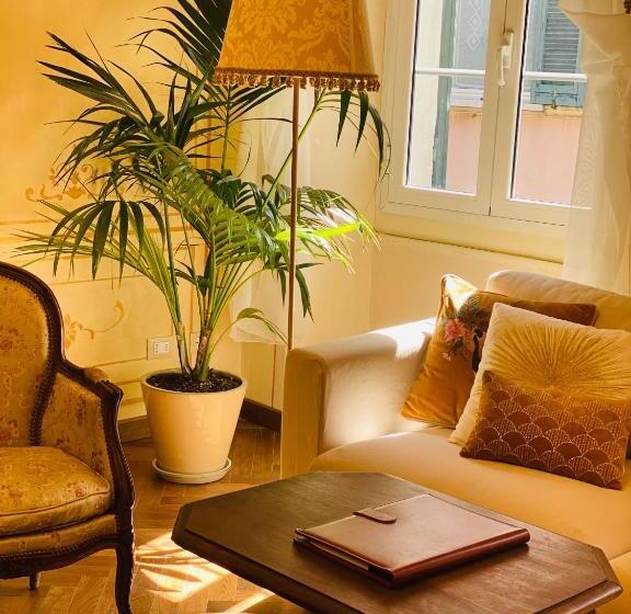 膳宿费 Palazzo Lari Luxury Accommodation