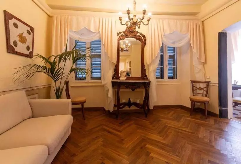 Majatalo Palazzo Lari Luxury Accommodation