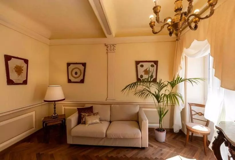 Majatalo Palazzo Lari Luxury Accommodation