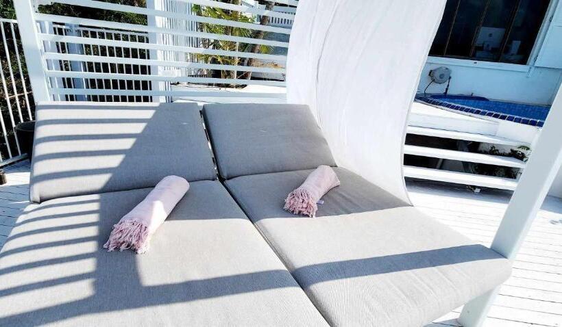 Пансион The Haven View Airlie Beach