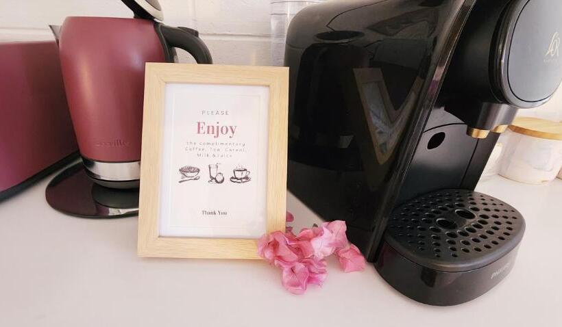 Пансион The Haven View Airlie Beach