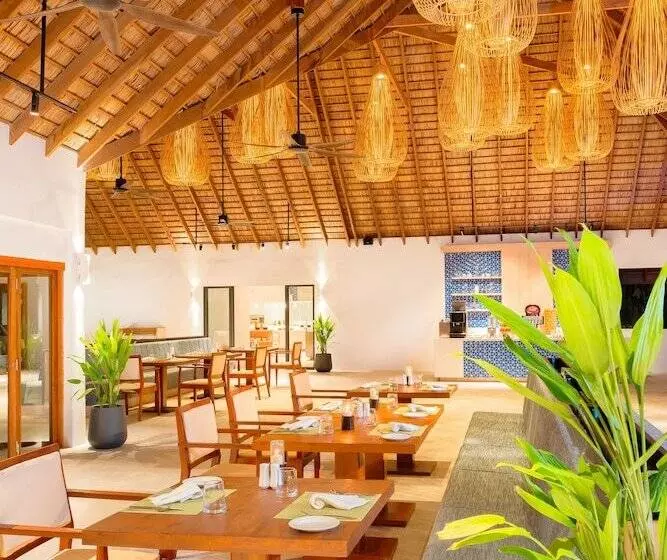 استراحتگاه Nova Maldives
