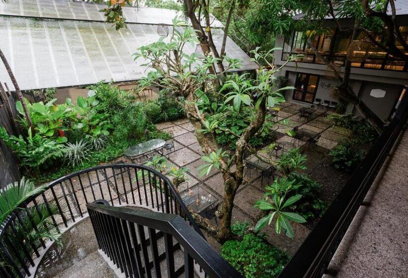 The Henry Resort Dumaguete